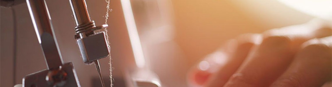 Одноигольные стачивающие машины челночного стежка Одноигольные стачивающие машины челночного стежка