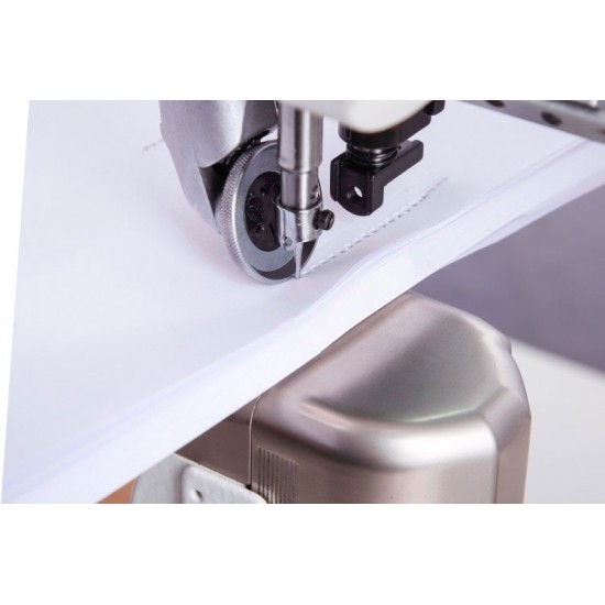 ромышленная швейная машина-автомат  JACK S5-92 одноигольная колонковая  челночного стежка с тройным транспортом