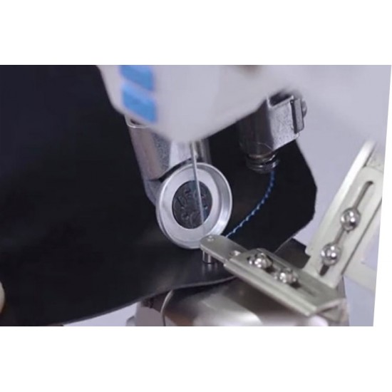 ромышленная швейная машина-автомат  JACK S7-91 одноигольная колонковая  челночного стежка с тройным транспортом