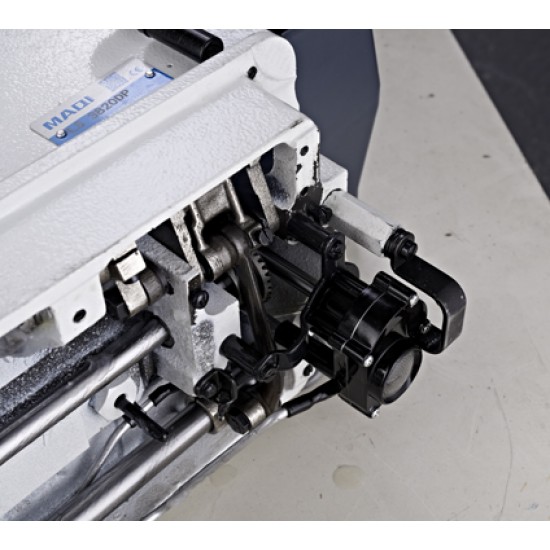 Промышленная швейная машина MAQI LS 3800DP цепного стежка