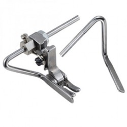 Лапка P-723 с правой и левой ограничительной линейкой Лапка P-723 с правой и левой ограничительной линейкой