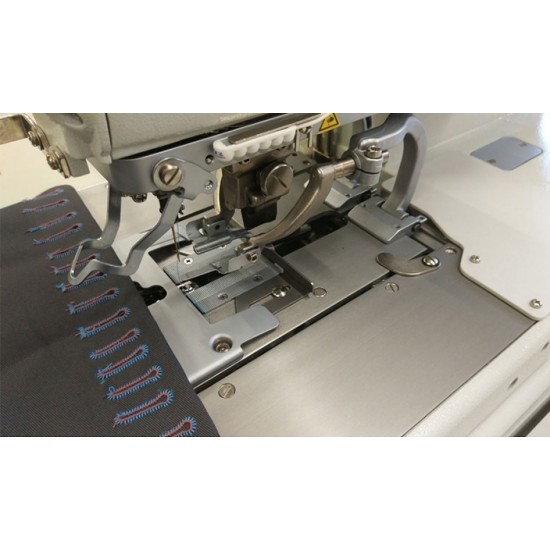 Промышленная петельная машина Siruba BH-9820-01 электронная  (глазковая петля)