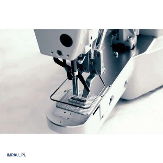 Промышленная закрепочная/пуговичная машина SIRUBA BT-530A  (на усиленном польском столе)